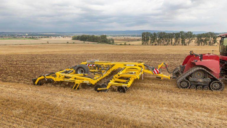 COMBINED CHISEL PLOUGHS