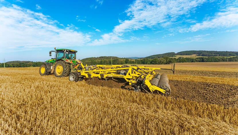 UNIVERSAL CULTIVATORS